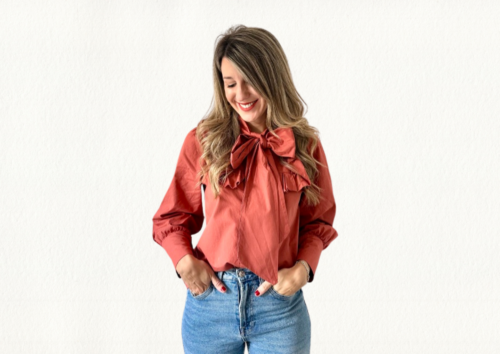 Camisa con lazada teja