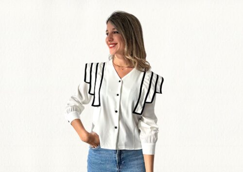 Camisa blanca ribete negro