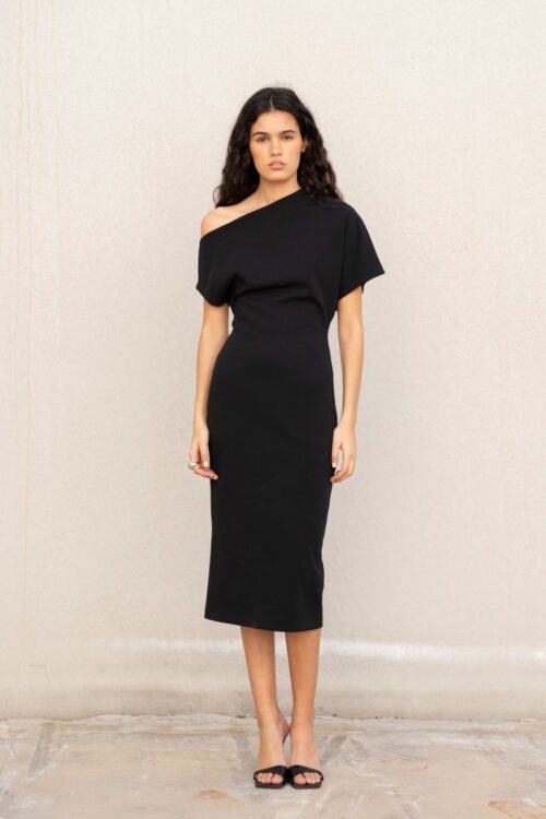 Vestido asimétrico negro