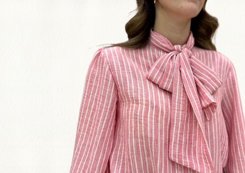 Blusa diplomática rosa