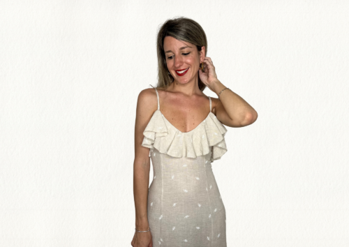 Vestido volante beige