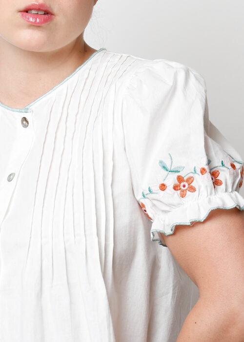 Blusa bordada de algodón